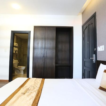 Peace Town Hotel Da Nang Esterno foto