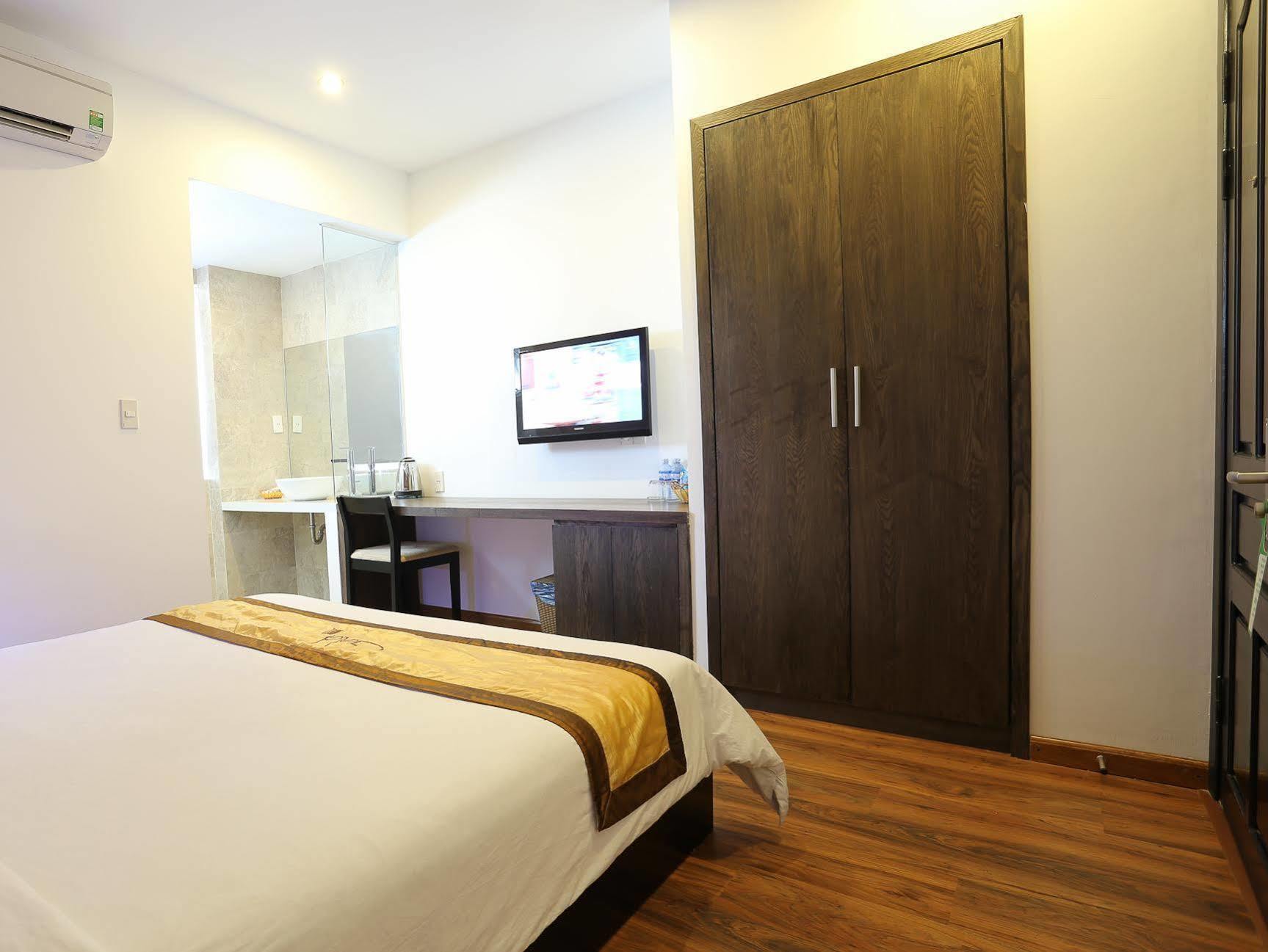 Peace Town Hotel Da Nang Esterno foto